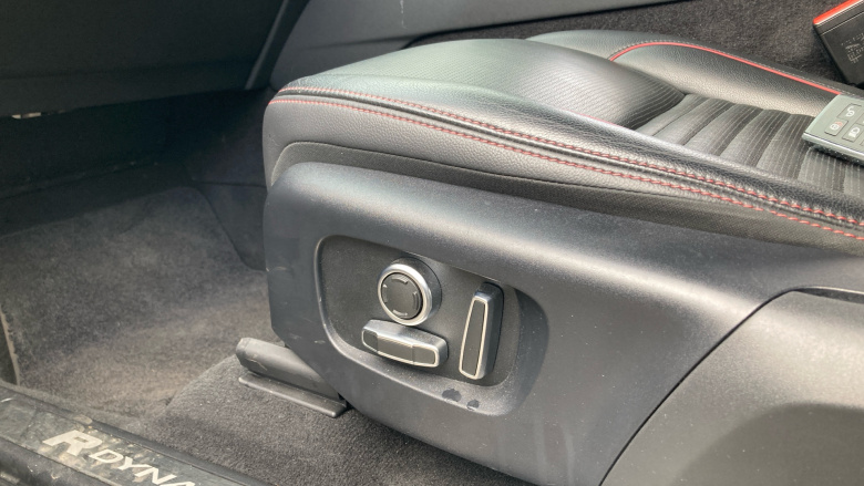 Land Rover Discovery Sport 2.0 D200 R-Dynamic SE 5dr Auto Diesel Station Wagon